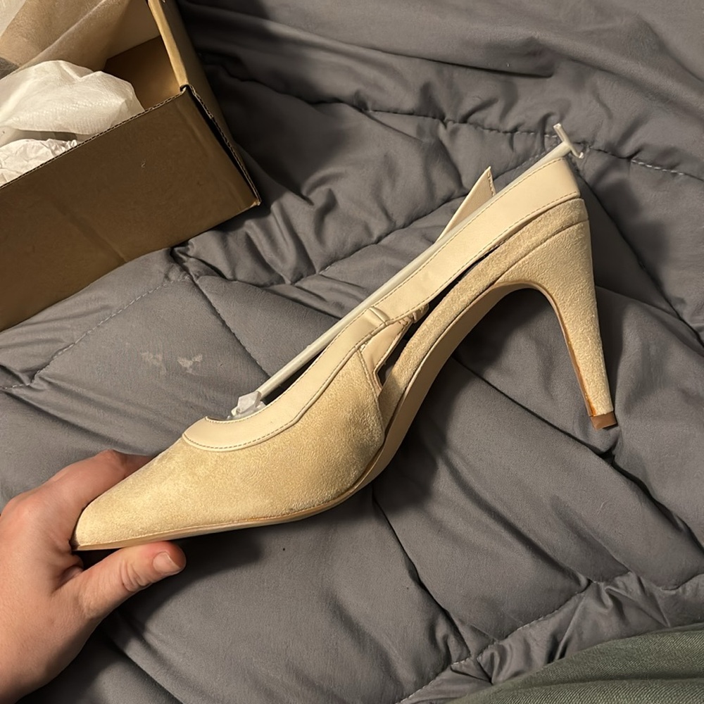NIB PUMPS - Picture 2 of 3